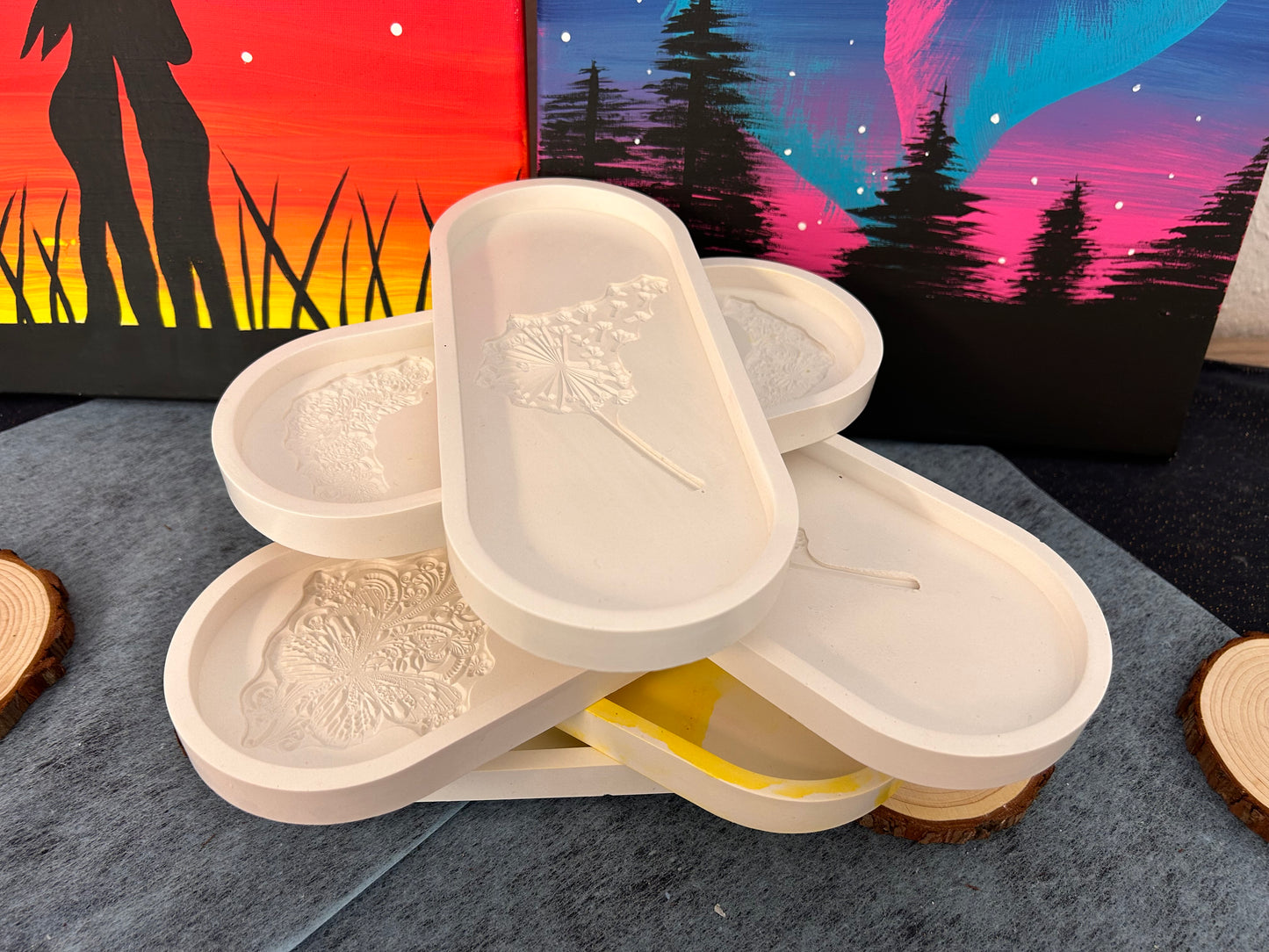 Tablet L - H=24cm B= 10cm T= 2cm