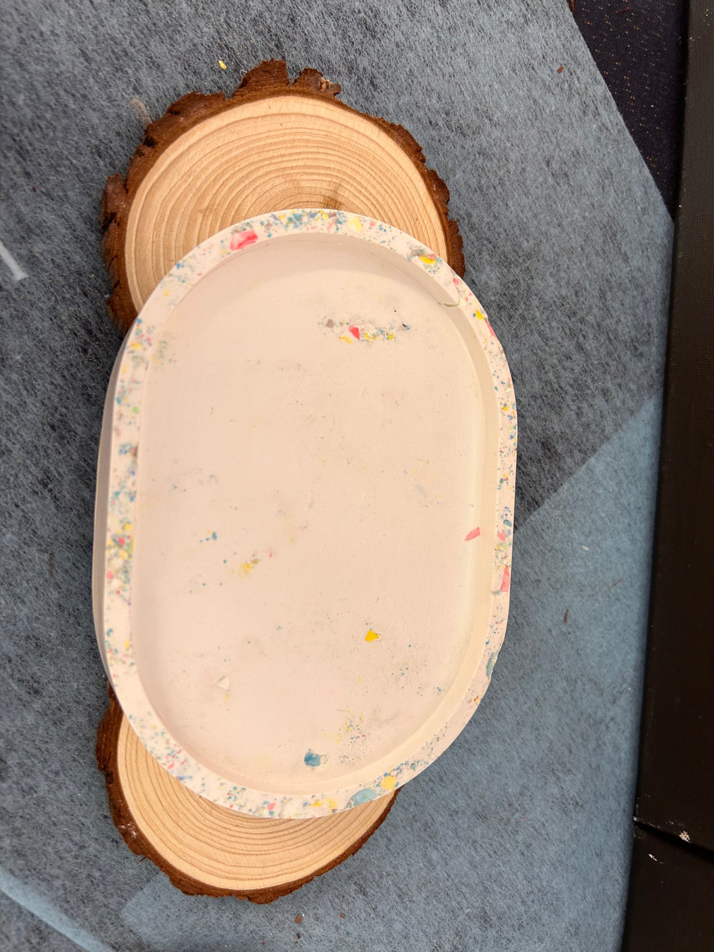 Tablet S - H= 15,5 cm B= 11cm T= 2cm