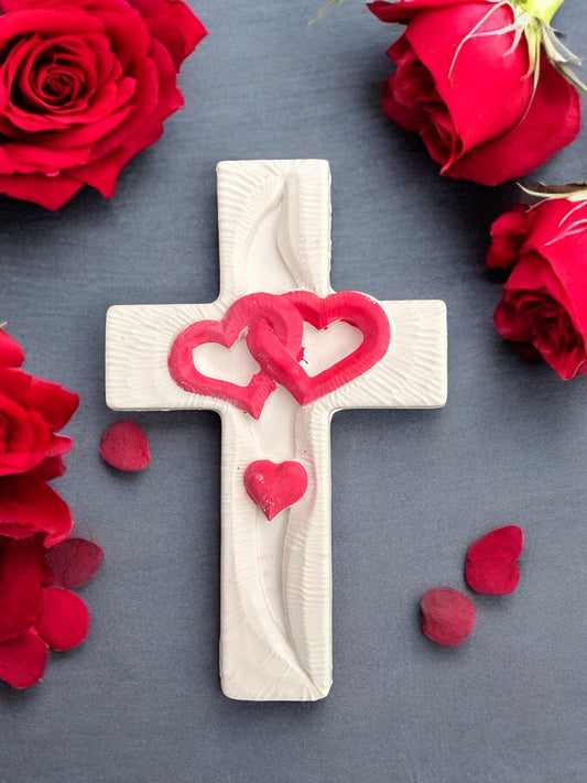 Kreuz mit Herzchen