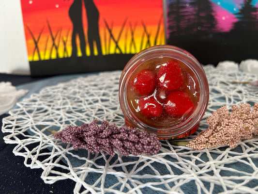 Erdbeer Dessert ( nicht essbar )